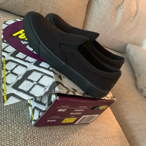 black canvas non slip shoes